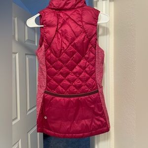 Lululemon fitted vest, size 4, like new condition.